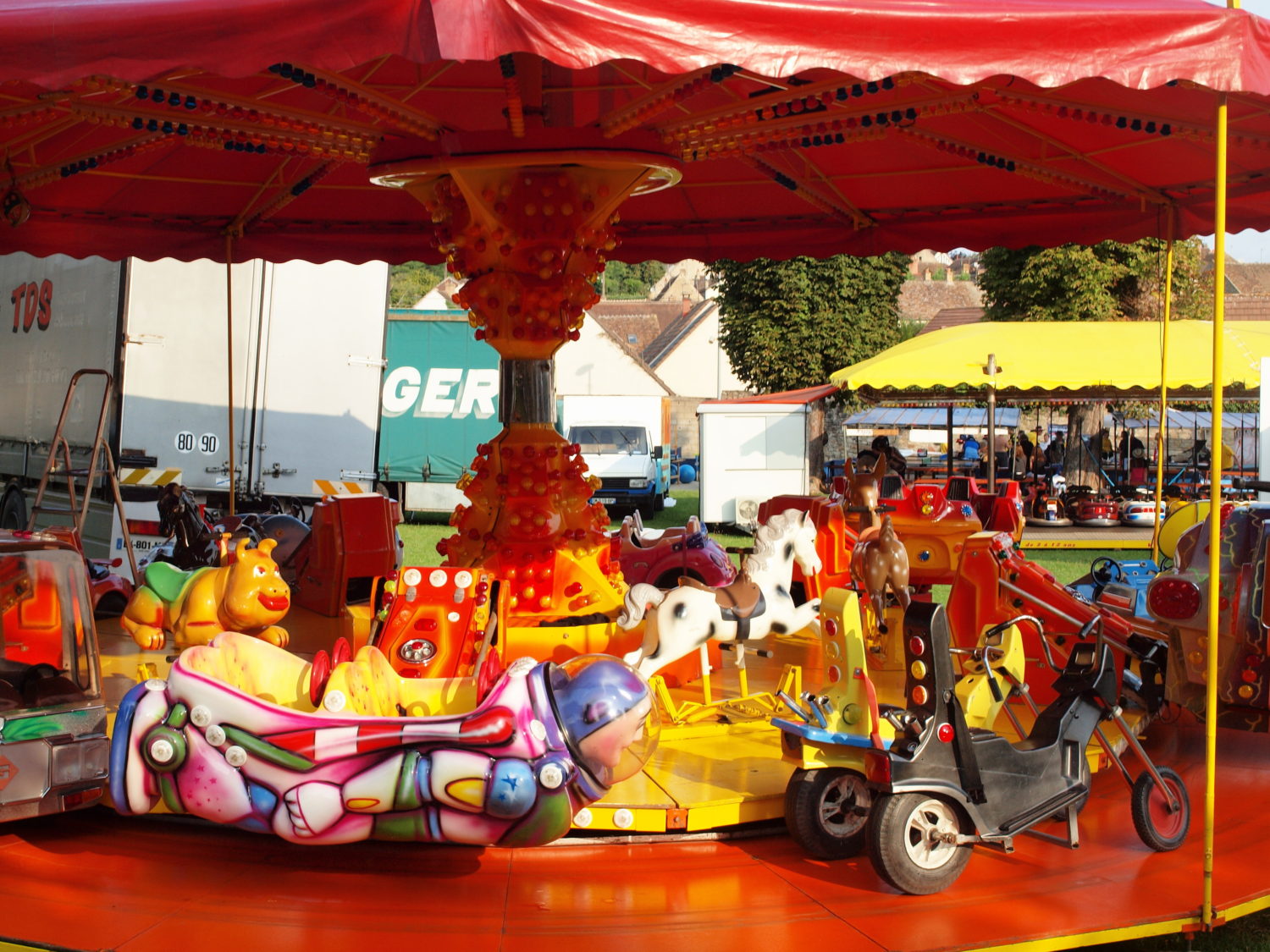 Fête foraine manège Office de tourisme Aumale blangy sur bresle